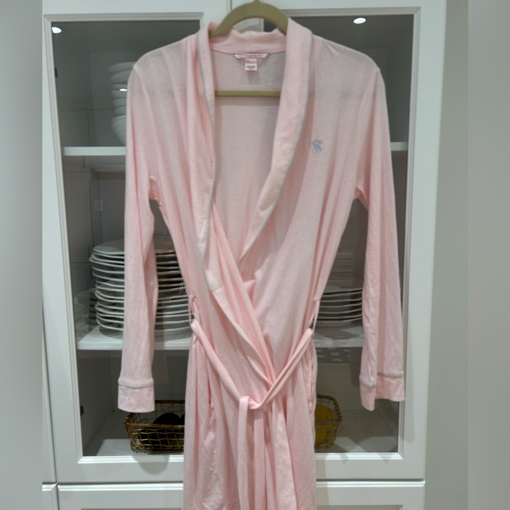 Victoria's Secret Light Pink Women's Robe Medium